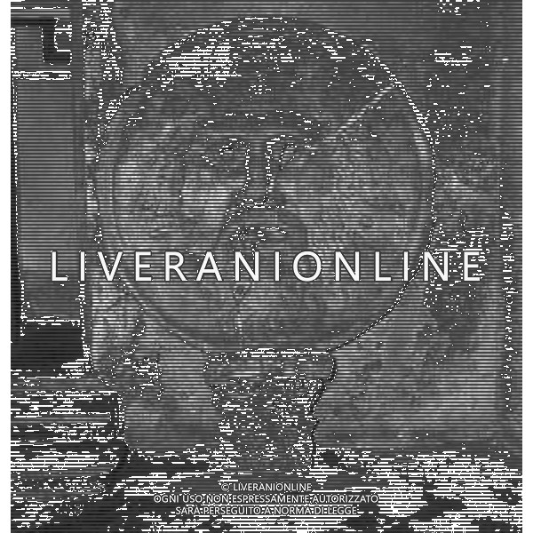 Neg- La Bocca della Verita\', antico mascherone in marmo, si trova nel portico della chiesa di Santa Maria in Cosmedin dal 1632. Roma anni 50-60 AG ALDO LIVERANI SAS