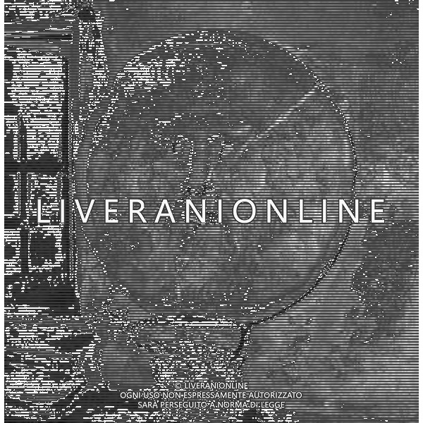Neg- La Bocca della Verita\', antico mascherone in marmo, si trova nel portico della chiesa di Santa Maria in Cosmedin dal 1632. Roma anni 50-60 AG ALDO LIVERANI SAS