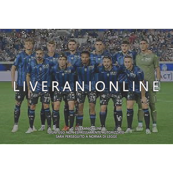 TVRG Atalanta vs Monza nella foto formazione Atalanta, in piedi da SX Giorgio Scalvini, Charles de Ketelaere, Berat Djimsiti, Gianluca Scamacca, Matteo Ruggeri e Juan Musso; in basso da SX Davide Zappacosta, Marten de Roon, Ederson Jose\' dos Santos, Sead Kolasinac e Teun Koopmeiners Bergamo 02-09-2023 Gewiss Stadium - Stadio Atleti Azzurri d\'Italia Campionato Serie A TIM - 3a giornata foto Roberto Garavaglia/ag. Aldo Liverani sas