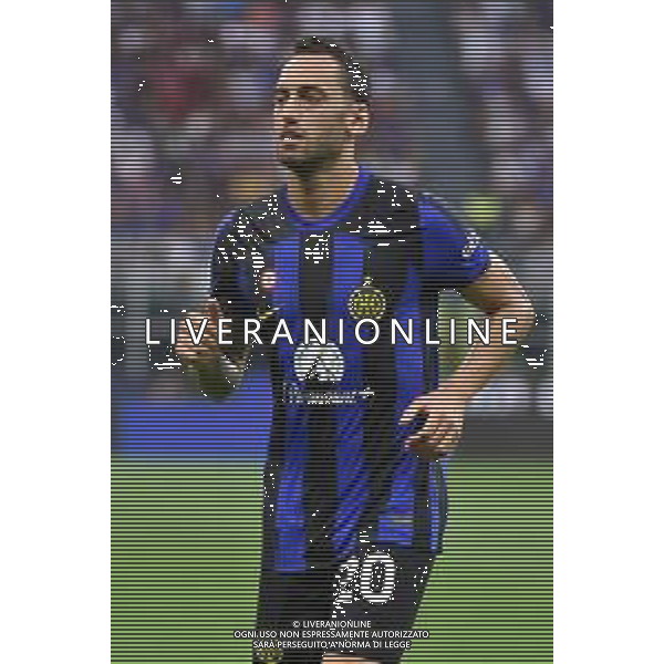 Inter vs Fiorentina nella foto Hakan Calhanoglu (Inter) Milano 03-09-2023 Stadio Giuseppe Meazza - San Siro Campionato Serie A TIM - 3a giornata foto Roberto Garavaglia/ag. Aldo Liverani sas