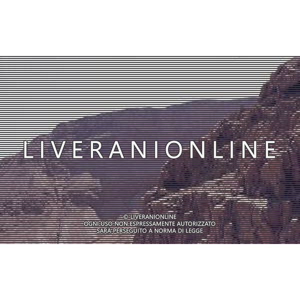 DIAP-ISRAELE-Qumran è divenuta famosa in seguito alla scoperta nel 1947 dei cosiddetti Manoscritti del Mar Morto e dei resti di un monastero dove si ritiene vivesse una comunità di Esseni. NELLA FOTO I RESTI DEL MONASTERO AG ALDO LIVERANI SAS
