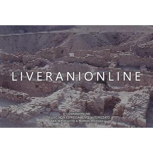 DIAP-ISRAELE-Qumran è divenuta famosa in seguito alla scoperta nel 1947 dei cosiddetti Manoscritti del Mar Morto e dei resti di un monastero dove si ritiene vivesse una comunità di Esseni. NELLA FOTO I RESTI DEL MONASTERO AG ALDO LIVERANI SAS