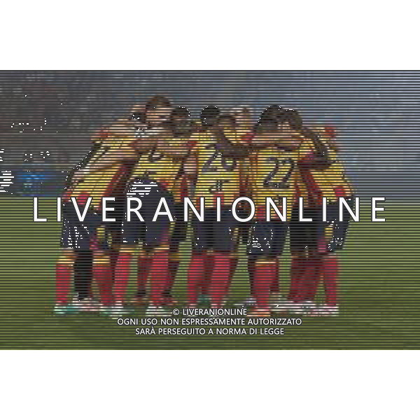 US Lecce players hug each other in a circle during the Italian soccer Serie A match US Lecce vs US Salernitana 1919 on September 3, 2023 at Via del Mare Stadium in Lecce, Italy. Photo by Emmanuele Mastrodonato/ag. Aldo Liverani sas/AGENZIA ALDO LIVERANI SAS