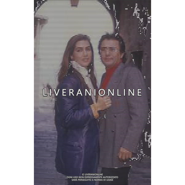 DIAP-RETROSPETTIVA ALBANO CARRISI CANTANTE NELLA FOTO ALBANO CARRISI NELL\'ANNO 1999 AL FESTIVAL DI SANREMO CON ROMINA POWER AG ALDO LIVERANI SAS  