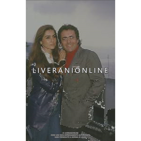 DIAP-RETROSPETTIVA ALBANO CARRISI CANTANTE NELLA FOTO ALBANO CARRISI NELL\'ANNO 1999 AL FESTIVAL DI SANREMO CON ROMINA POWER AG ALDO LIVERANI SAS  