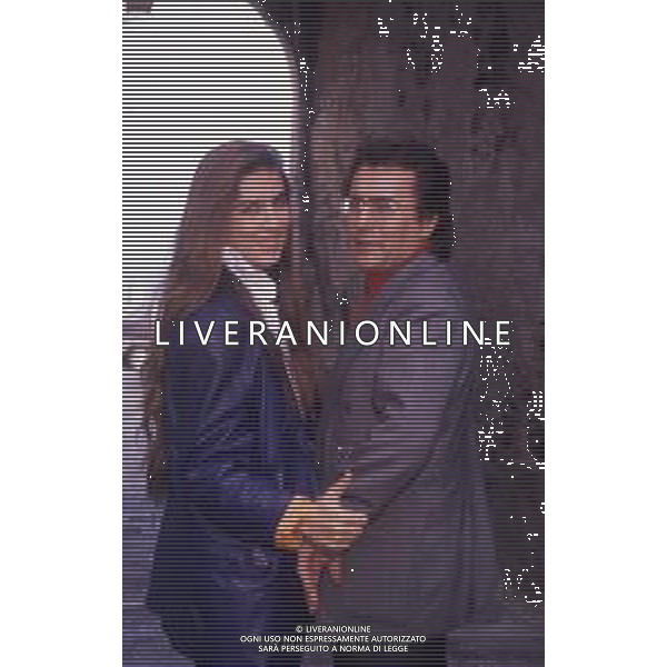 DIAP-RETROSPETTIVA ALBANO CARRISI CANTANTE NELLA FOTO ALBANO CARRISI NELL\'ANNO 1999 AL FESTIVAL DI SANREMO CON ROMINA POWER AG ALDO LIVERANI SAS  