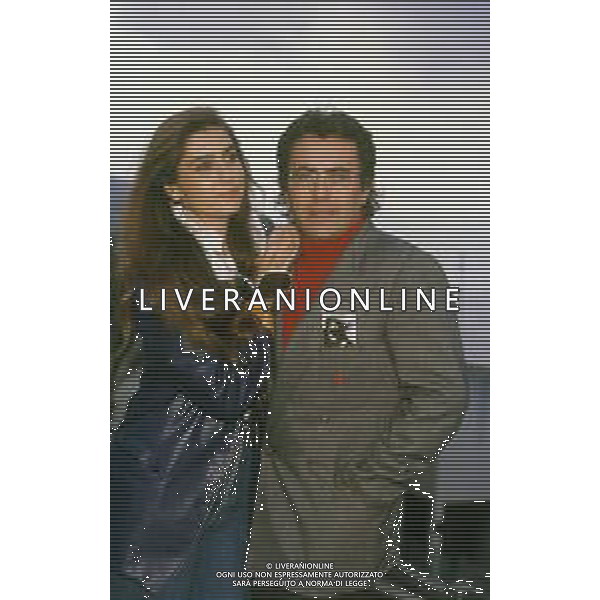 DIAP-RETROSPETTIVA ALBANO CARRISI CANTANTE NELLA FOTO ALBANO CARRISI NELL\'ANNO 1999 AL FESTIVAL DI SANREMO CON ROMINA POWER AG ALDO LIVERANI SAS  