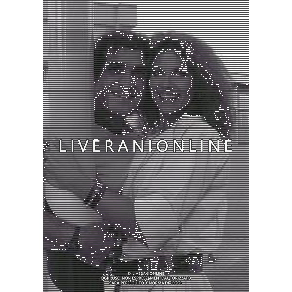 NEG-RETROSPETTIVA GINO SANTERCOLE CON MELU\' VALENTE NELLA FOTO GINO SANTERCOLE CON MELU\' VALENTE A MILANO NELL\'ANNO 1981 ALLA FIERA CAMPIONARIA AG ALDO LIVERANI SAS