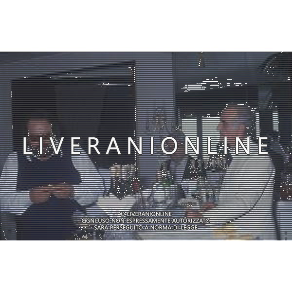 DIAP-RETROSPETTIVA BUD SPENCER PSEUDONIMO DI CARLO PEDERSOLI ATTORE NELLA FOTO BUD SPENCER A TERRAZZA MARTINI A MILANO NELL\'ANNO 1982 AG ALDO LIVERANI SAS