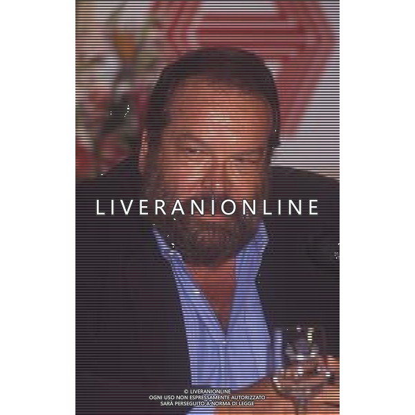 DIAP-RETROSPETTIVA BUD SPENCER PSEUDONIMO DI CARLO PEDERSOLI ATTORE NELLA FOTO BUD SPENCER NELL\'ANNO 1985 AG ALDO LIVERANI SAS 