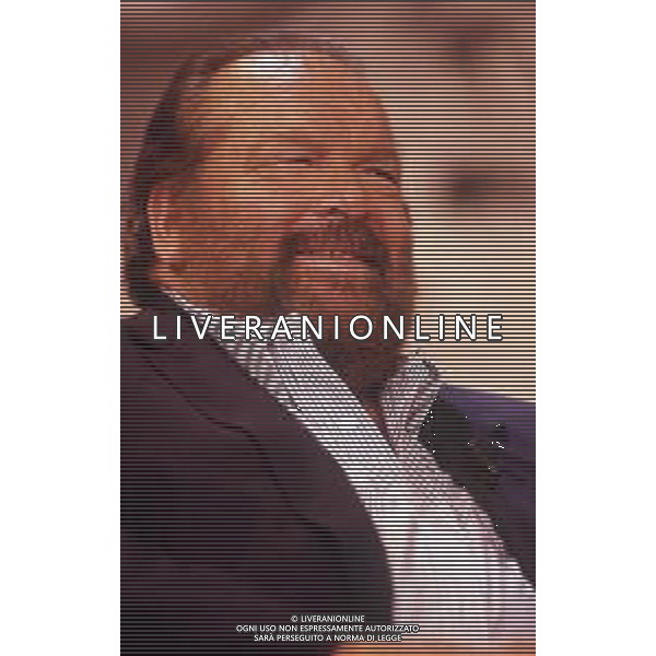 DIAP-RETROSPETTIVA BUD SPENCER PSEUDONIMO DI CARLO PEDERSOLI ATTORE NELLA FOTO BUD SPENCER CON MARISA LAURITO NELL\'ANNO 1992 NELLA TRASMISSIONE TELEVISIVA SERATA D\'ONORE AG ALDO LIVERANI SAS  