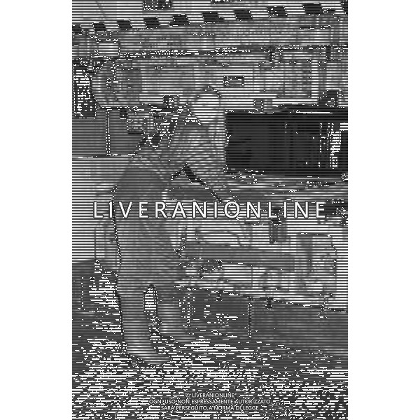 Neg- AMBRA E PARIDE ORFEI DURANTE LA REGISTRAZIONE DI UNA TRASMISSIONE TELEVISIVA A MILANO IL 31.12.1982 AG ALDO LIVERANI SAS