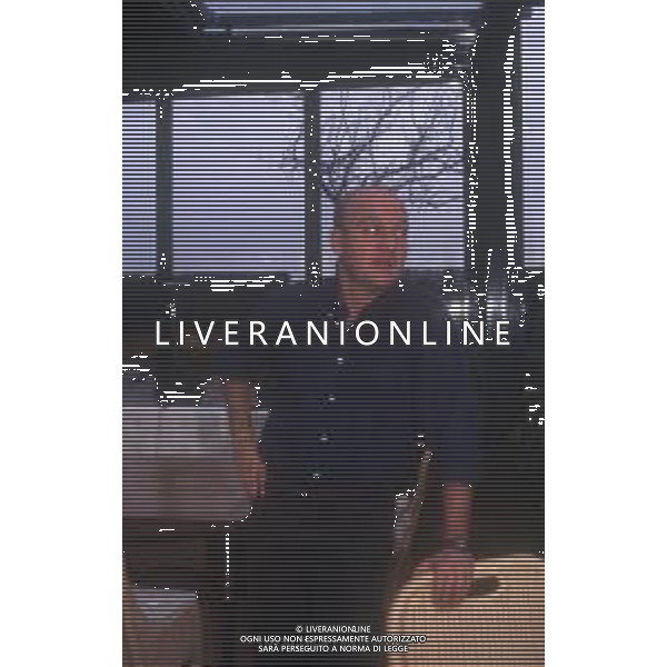 DIAP-RETROSPETTIVA CLAUDIO BISIO ATTORE NELLA FOTO CLAUDIO BISIO NELL\'ANNO 2000 A MILANO AG ALDO LIVERANI SAS