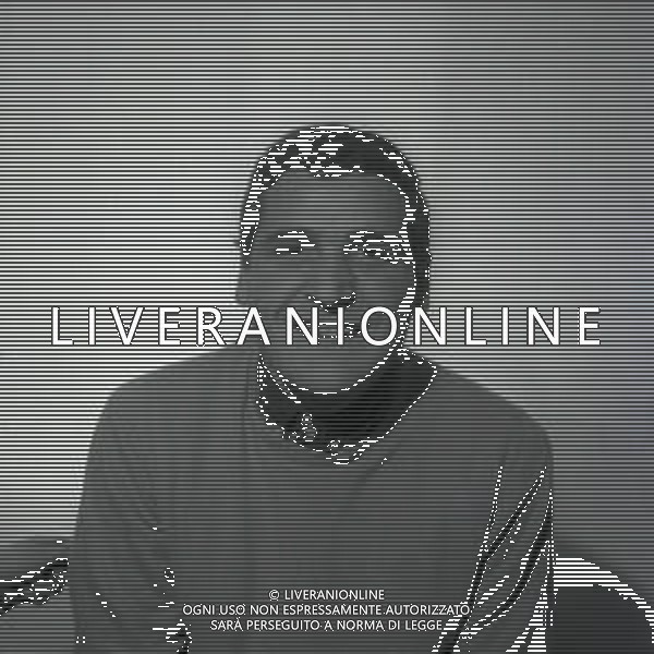 NEG-RETROSPETTIVA GINO SANTERCOLE ATTORE E CANTANTE NELLA FOTO GINO SANTERCOLE A FRASCATI NELL\'ANNO 1965 AG ALDO LIVERANI SAS