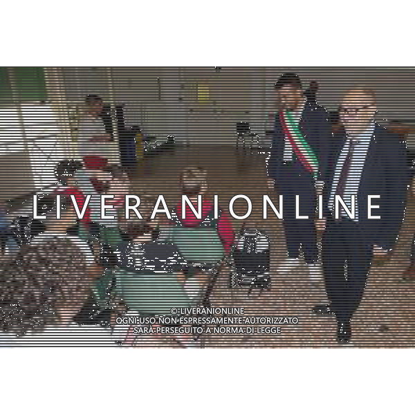 IMOLA 15 09 2023 PRIMO GIORNO DI SCUOLA NELLA FOTO SINDACO MARCO PANIERI E VICE SINDACO FABRIZIO CASTELLARI AL IC 2 CARDUCCI FOTO GIANNI SANNA-AG ALDO LIVERANI SAS