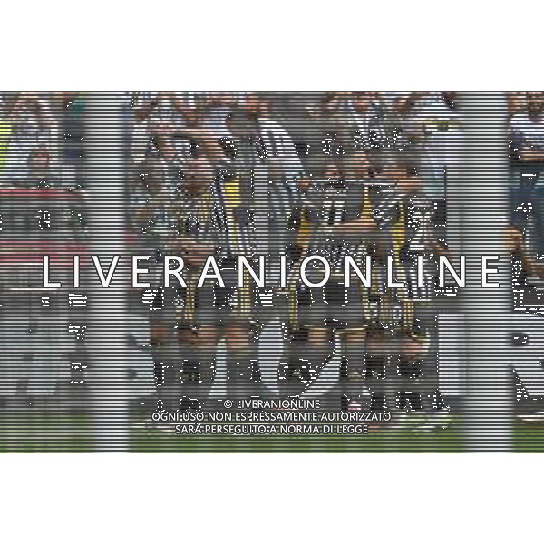 Torino 16.09.2023 Allianz Stadium @Manuela Viganti/Ag. Aldo Liverani sas Juventus vs Lazio Campionato Calcio Serie A TIM 2023/2024 4a giornata Nella foto: esultanza juventus dopo il gol di dusan vlahovic ©Viganti/AGENZIA ALDO LIVERANI SAS