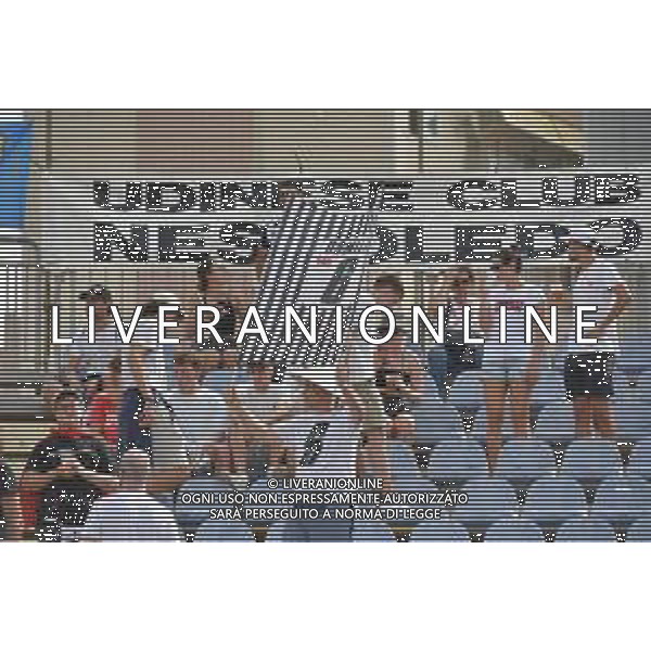 17-9-2023. Cagliari calcio-Udinese calcio. 4° giornata campionato calcio italiano Serie A 2023/2024, Stadio Unipol Domus Cagliari. Foto Salvatore Moi/Agenzia Aldo Liverani s.a.s. Nella foto: Tifosi Udinese in trasferta, nel settore ospiti dello stadio Unipol Domus di Cagiari ©MOI SALVATORE/AGENZIA ALDO LIVERANI SAS