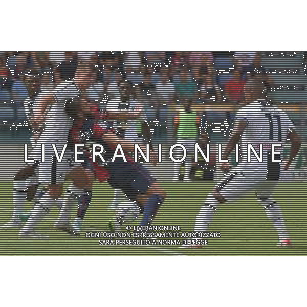 17-9-2023. Cagliari calcio-Udinese calcio. 4° giornata campionato calcio italiano Serie A 2023/2024, Stadio Unipol Domus Cagliari. Foto Salvatore Moi/Agenzia Aldo Liverani s.a.s. Nella foto:Enzo Ebosse Udinese, Leonardo Pavoletti Cagliari ©MOI SALVATORE/AGENZIA ALDO LIVERANI SAS