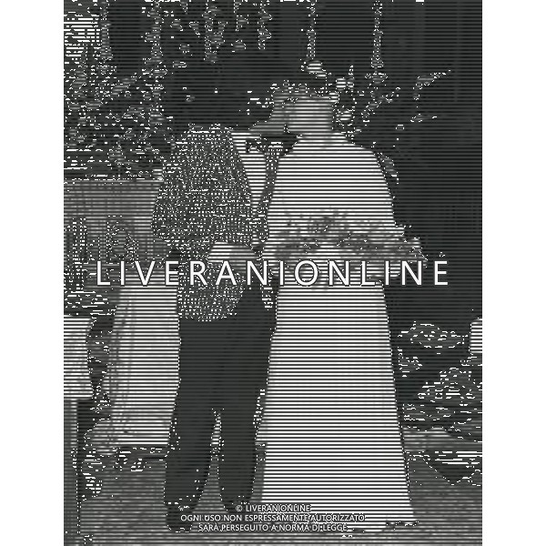 NEG-RETROSPETTIVA MARIO TESSUTO CANTANTE NELLA FOTO MARIO TESSUTO CON LA MOGLIE CON LA MOGLIE DONATELLA PACCHIARINI A GRAZZANO VISCONTI AG ALDO LIVERANI SAS