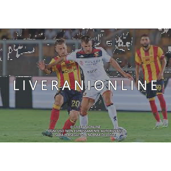 Ylber Ramadani (US Lecce) and Kevin Strootman (Genoa CFC) during the Italian soccer Serie A match US Lecce vs Genoa CFC on September 22, 2023 at Via del Mare Stadium in Lecce, Italy. Photo by Emmanuele Mastrodonato/ag. Aldo Liverani sas ©Emmanuele Mastrodonato/AGENZIA ALDO LIVERANI SAS