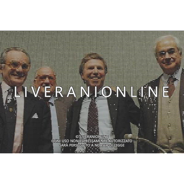 Genova, 02/12/2005 Presentazione ai tifosi Fondazione Genoa Nella foto: Carbone-Biondi-Preziosi-D\'Angelo gli autori della Fondazione ph: alessandro pintimalli / ag aldo liverani s.a.s.