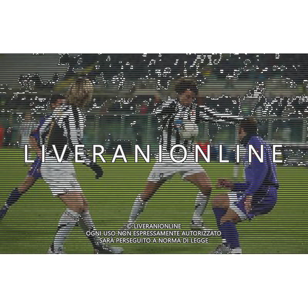 Firenze 01/12/2005 Fiorentina-Juventus Tim Cup 2005/2006 Nella foto: Nedved Pavel e Ibrahimovic Zlatan contro Pancaro Giuseppe e Pasqual Manuel.* Ph Gianni Nucci/Agenzia Aldo Liverani
