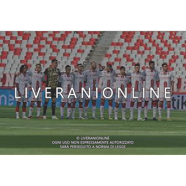 SSC Bari team line up during the Italian Serie B match SSC Bari vs US Catanzaro 1929 on September 24, 2023 at the San Nicola stadium in Bari, Italy. Photo by Emmanuele Mastrodonato/ag. Aldo Liverani sas ©Emanuele Mastrodonato / AGENZIA ALDO LIVERANI SAS