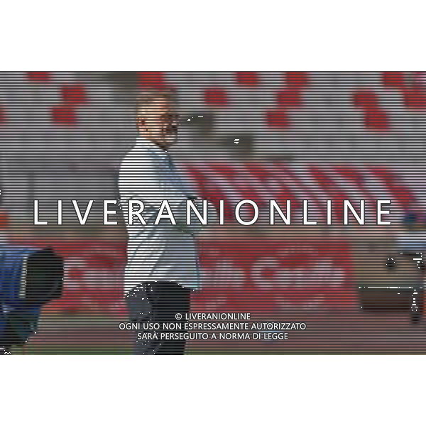 coach Vincenzo Vivarini (US Catanzaro 1929) during the Italian Serie B match SSC Bari vs US Catanzaro 1929 on September 24, 2023 at the San Nicola stadium in Bari, Italy. Photo by Emmanuele Mastrodonato/ag. Aldo Liverani sas ©Emanuele Mastrodonato / AGENZIA ALDO LIVERANI SAS