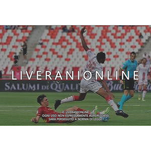 Malcom Edjouma (SSC Bari) and Panos Katseris (US Catanzaro 1929) during the Italian Serie B match SSC Bari vs US Catanzaro 1929 on September 24, 2023 at the San Nicola stadium in Bari, Italy. Photo by Emmanuele Mastrodonato/ag. Aldo Liverani sas ©Emanuele Mastrodonato / AGENZIA ALDO LIVERANI SAS