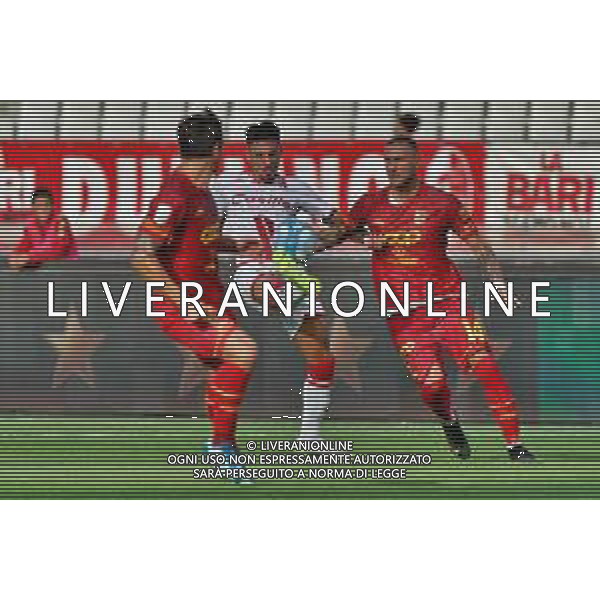 Marco Nasti (SSC Bari) and Stefano Scognamillo (US Catanzaro 1929) during the Italian Serie B match SSC Bari vs US Catanzaro 1929 on September 24, 2023 at the San Nicola stadium in Bari, Italy. Photo by Emmanuele Mastrodonato/ag. Aldo Liverani sas ©Emanuele Mastrodonato / AGENZIA ALDO LIVERANI SAS