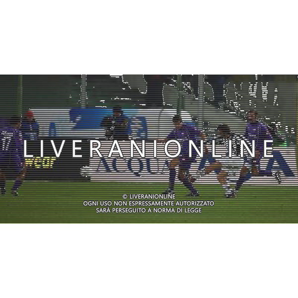 Firenze 01/12/2005 Fiorentina-Juventus Tim Cup 2005/2006 Nella foto: Del Piero Alessandro contro Gamberini Alessandro, Pancaro Giuseppe e Pazienza Michele.* Ph Gianni Nucci/Agenzia Aldo Liverani