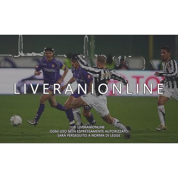 Firenze 01/12/2005 Fiorentina-Juventus Tim Cup 2005/2006 Nella foto: Maggio Christian contro Pessotto Gianluca, Mutu Adrian e Ujfalusi Tomas.* Ph Gianni Nucci/Agenzia Aldo Liverani