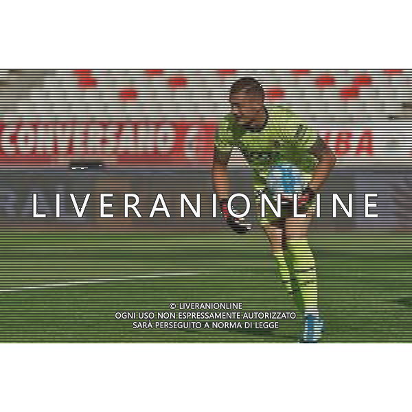 Andrea Fulignati (US Catanzaro 1929) during the Italian Serie B match SSC Bari vs US Catanzaro 1929 on September 24, 2023 at the San Nicola stadium in Bari, Italy. Photo by Emmanuele Mastrodonato/ag. Aldo Liverani sas ©Emmanuele Mastrodonato / AGENZIA ALDO LIVERANI SAS