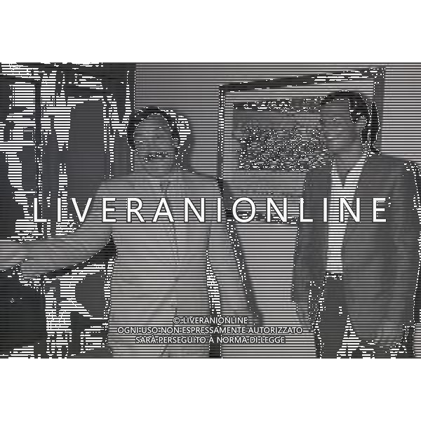 NEG-RETROSPETTIVA LUCIANO SPINOSI CALCIATORE NELLA FOTO LUCIANO SPINOSI CON SILVANO RAMACCIONI NELLA SEDE DEL MILAN NELL\'ANNO 1983-1984 AG ALDO LIVERANI SAS  