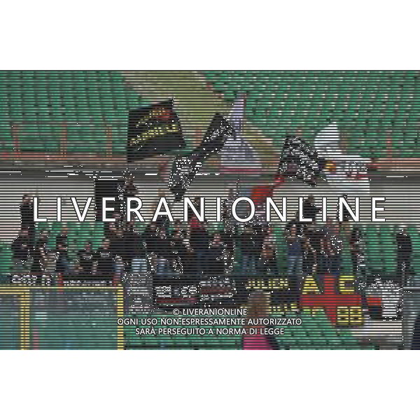 Serie B 2023-2023 Stadio San Vito-Gigi Marulla, Cosenza 26 Settembre 2023 Nella foto: Tifosi Cremonese -COSENZA - CREMONESE Campionato Calcio Serie B 26.09.2023 ©Andrea Rosito / AGENZIA ALDO LIVERANI SAS