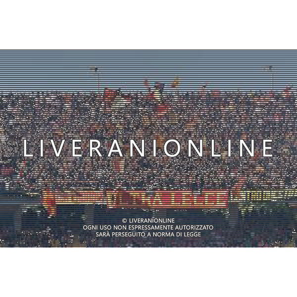 Supporters of US Lecce during the Italian soccer Serie A match US Lecce vs SSC Napoli on September 30, 2023 at Via del Mare Stadium in Lecce, Italy. Photo by Emmanuele Mastrodonato/ag. Aldo Liverani sas/AGENZIA ALDO LIVERANI SAS