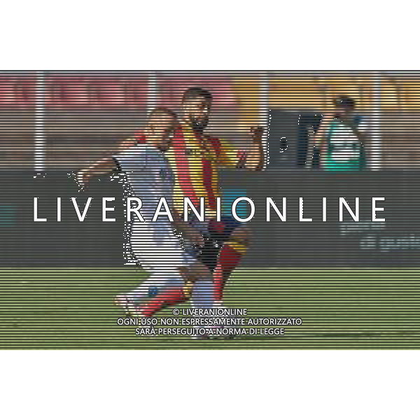 Stanislav Lobotka (SSC Napoli) and Hamza Rafia (US Lecce) during the Italian soccer Serie A match US Lecce vs SSC Napoli on September 30, 2023 at Via del Mare Stadium in Lecce, Italy. Photo by Emmanuele Mastrodonato/ag. Aldo Liverani sas/AGENZIA ALDO LIVERANI SAS