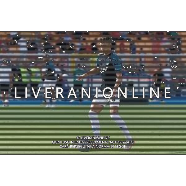 Jesper Lindstrom (SSC Napoli) warm up during the Italian soccer Serie A match US Lecce vs SSC Napoli on September 30, 2023 at Via del Mare Stadium in Lecce, Italy. Photo by Emmanuele Mastrodonato/ag. Aldo Liverani sas/AGENZIA ALDO LIVERANI SAS