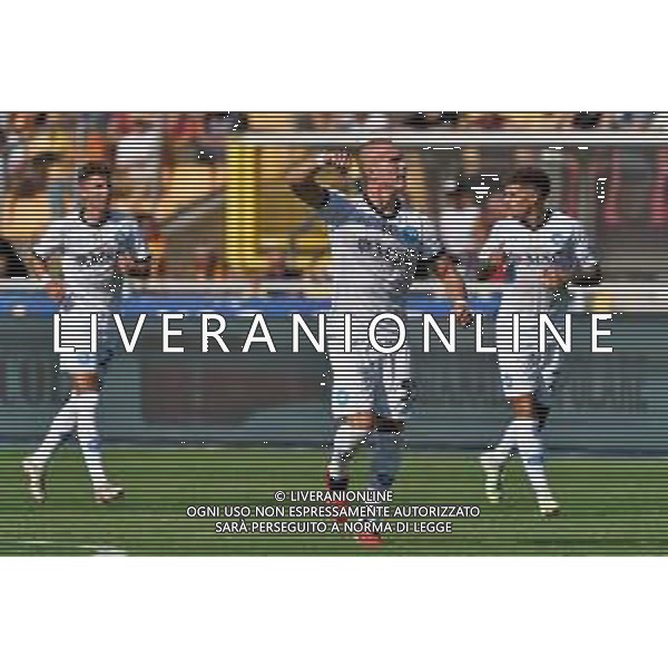 Leo Ostigard (SSC Napoli) celebrates after scoring a goal during the Italian soccer Serie A match US Lecce vs SSC Napoli on September 30, 2023 at Via del Mare Stadium in Lecce, Italy. Photo by Emmanuele Mastrodonato/ag. Aldo Liverani sas/AGENZIA ALDO LIVERANI SAS