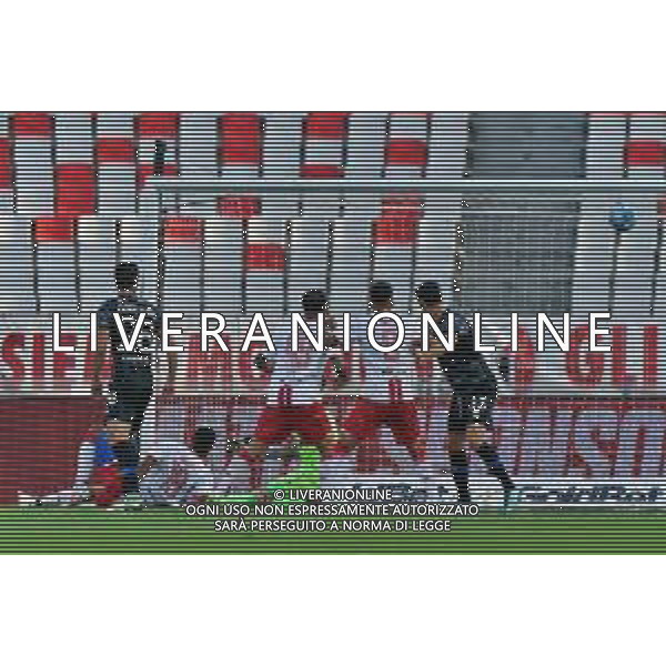 Davide Diaw (SSC Bari) scores a goal of 1-0 during the Italian Serie B match SSC Bari vs Como 1907 on October 01,, 2023 at the San Nicola stadium in Bari, Italy. Photo by Emmanuele Mastrodonato/ag. Aldo Liverani sas