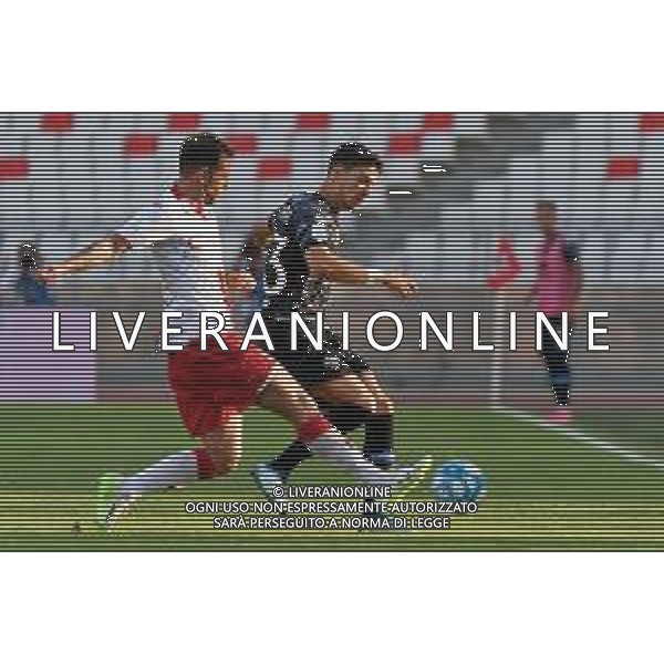 Federico Barba (Como 1907) and Mattia Aramu (SSC Bari) during the Italian Serie B match SSC Bari vs Como 1907 on October 01,, 2023 at the San Nicola stadium in Bari, Italy. Photo by Emmanuele Mastrodonato/ag. Aldo Liverani sas