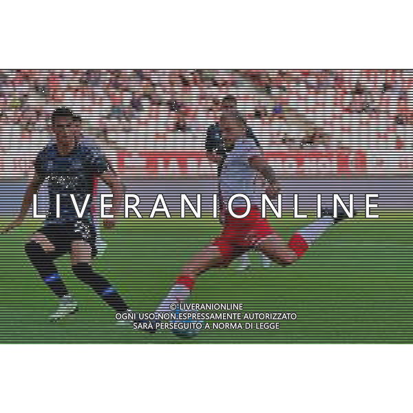 Giuseppe Sibilli (SSC Bari) and Cas Odenthal (Como 1907) during the Italian Serie B match SSC Bari vs Como 1907 on October 01,, 2023 at the San Nicola stadium in Bari, Italy. Photo by Emmanuele Mastrodonato/ag. Aldo Liverani sas