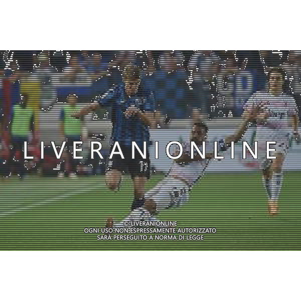 Atalanta vs Juventus nella foto intervento di Danilo Luiz Da Silva (Juventus) su Charles de Ketelaere (Atalanta) Bergamo 01-10-2023 Gewiss Stadium - Stadio Atleti Azzurri d\'Italia Campionato Serie A TIM - 7a giornata foto Roberto Garavaglia/ag. Aldo Liverani sas