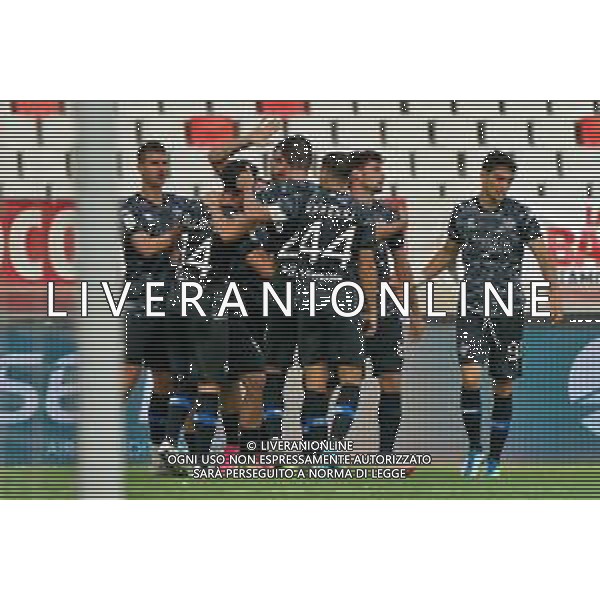 Alessandro Bellemo (Como 1907) celebrates after scoring a goal with teammates during the Italian Serie B match SSC Bari vs Como 1907 on October 01,, 2023 at the San Nicola stadium in Bari, Italy. Photo by Emmanuele Mastrodonato/ag. Aldo Liverani sas