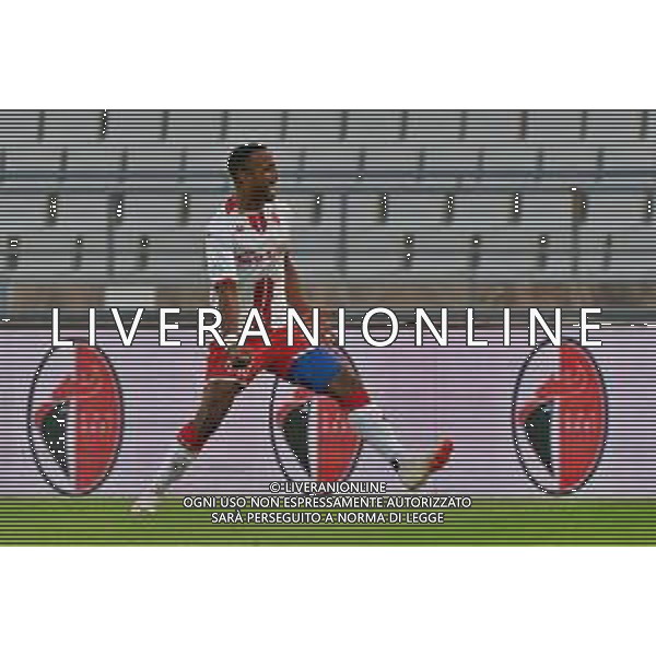 Davide Diaw (SSC Bari) celebrates after scoring a goal during the Italian Serie B match SSC Bari vs Como 1907 on October 01,, 2023 at the San Nicola stadium in Bari, Italy. Photo by Emmanuele Mastrodonato/ag. Aldo Liverani sas
