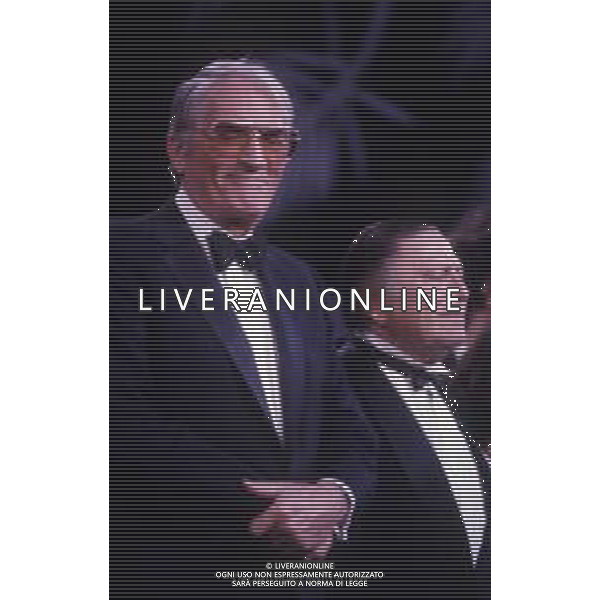 DIAP-RETROSPETTIVA GREGORY PECK ATTORE NELLA FOTO GREGORY PECK A CANNES NELL\'ANNO 1989 AG ALDO LIVERANI SAS 