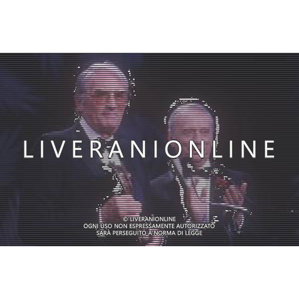 DIAP-RETROSPETTIVA GREGORY PECK ATTORE NELLA FOTO GREGORY PECK A CANNES NELL\'ANNO 1989 AG ALDO LIVERANI SAS 
