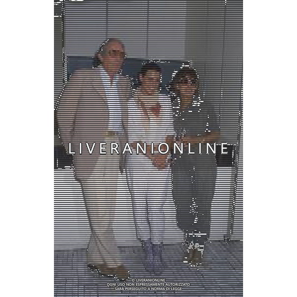 DIAP-RETROSPETTIVA GREGORY PECK ATTORE NELLA FOTO GREGORY PECK A CANNES NELL\'ANNO 1989 AG ALDO LIVERANI SAS 