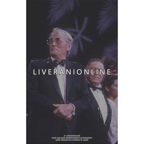 DIAP-RETROSPETTIVA GREGORY PECK ATTORE NELLA FOTO GREGORY PECK A CANNES NELL\'ANNO 1989 AG ALDO LIVERANI SAS 
