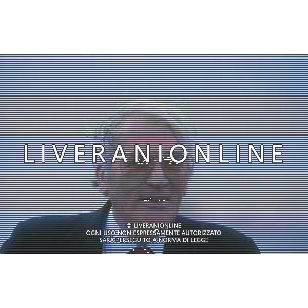 DIAP-RETROSPETTIVA GREGORY PECK ATTORE NELLA FOTO GREGORY PECK A CANNES NELL\'ANNO 1989 AG ALDO LIVERANI SAS 